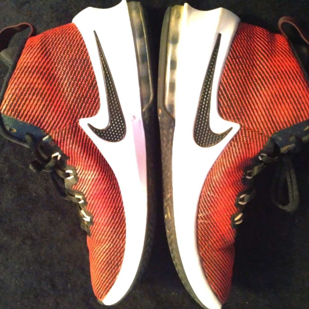 Nike 11.5 Airmax Infuriate